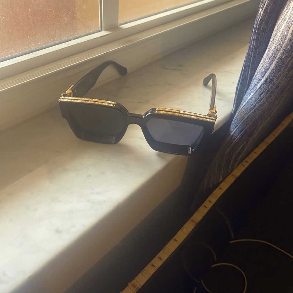Louis Vuitton 1.1 Millionaires Sunglasses Western Bridge - Picture 4 of 4